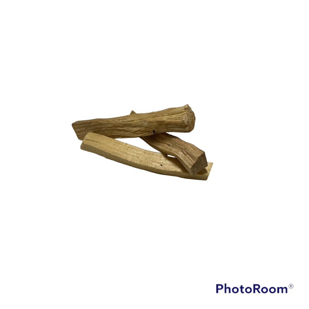 Pack of seven palo Santo for $20/ paquete de 7 palos santo por $20